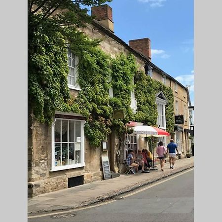 Oxfordshire Living - The Bowler Hat Cottage - Woodstock Exterior photo